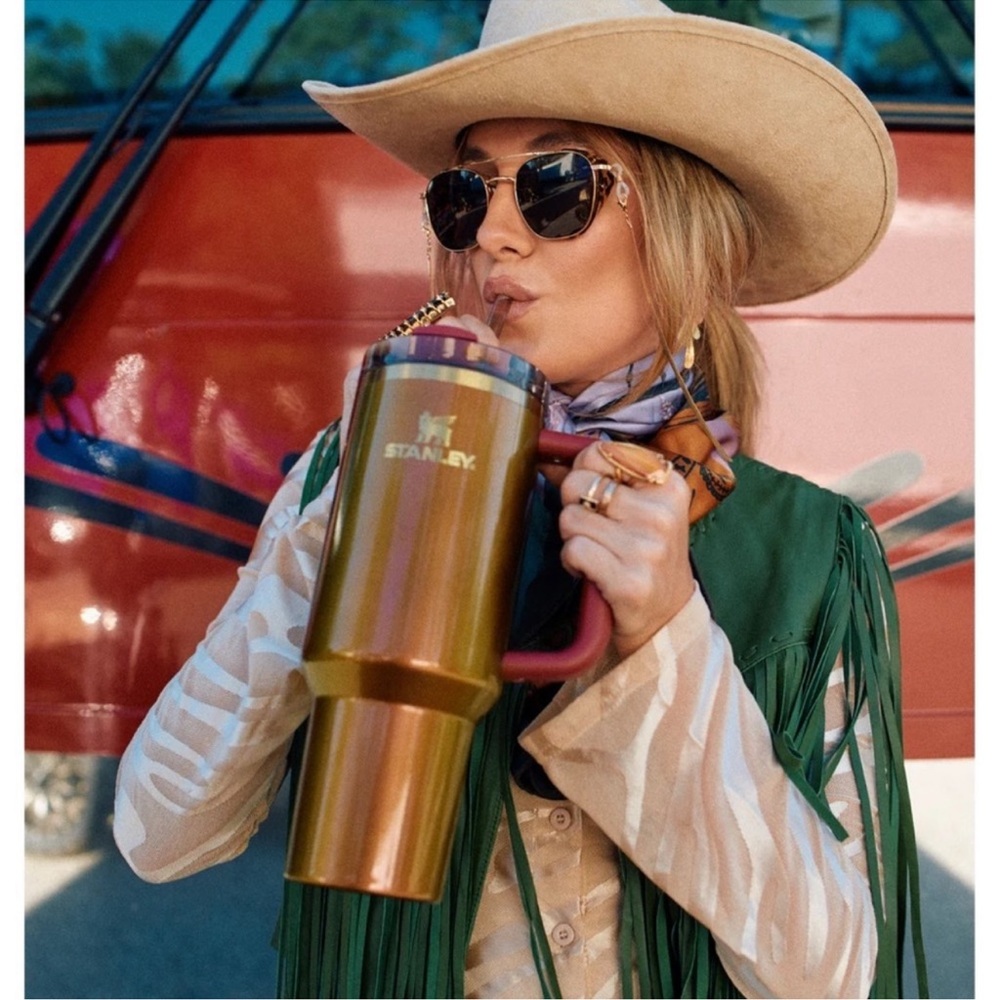 Stanley x Lainey Wilson COUNTRY GOLD tumbler cup